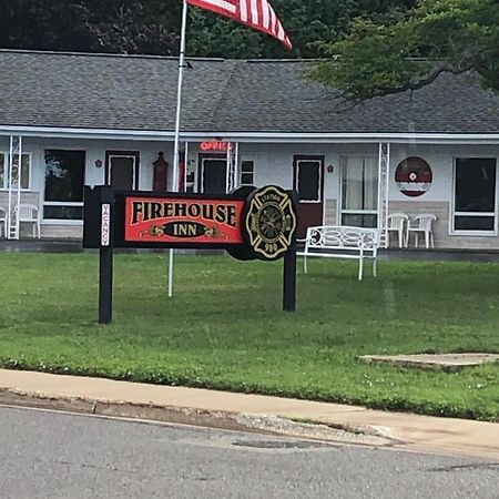 Firehouse Inn 圣伊尼亚斯 外观 照片